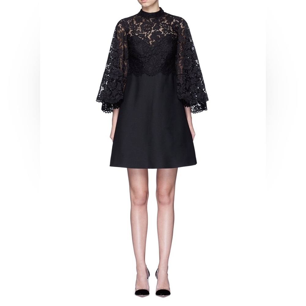 VALENTINO GARAVANI Lace cape sleeve Crepe Couture dress